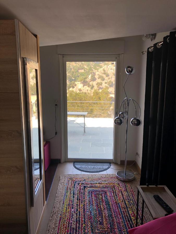 Les Terrasses Des Anthenors Bed & Breakfast Ensues-la-Redonne Exterior foto