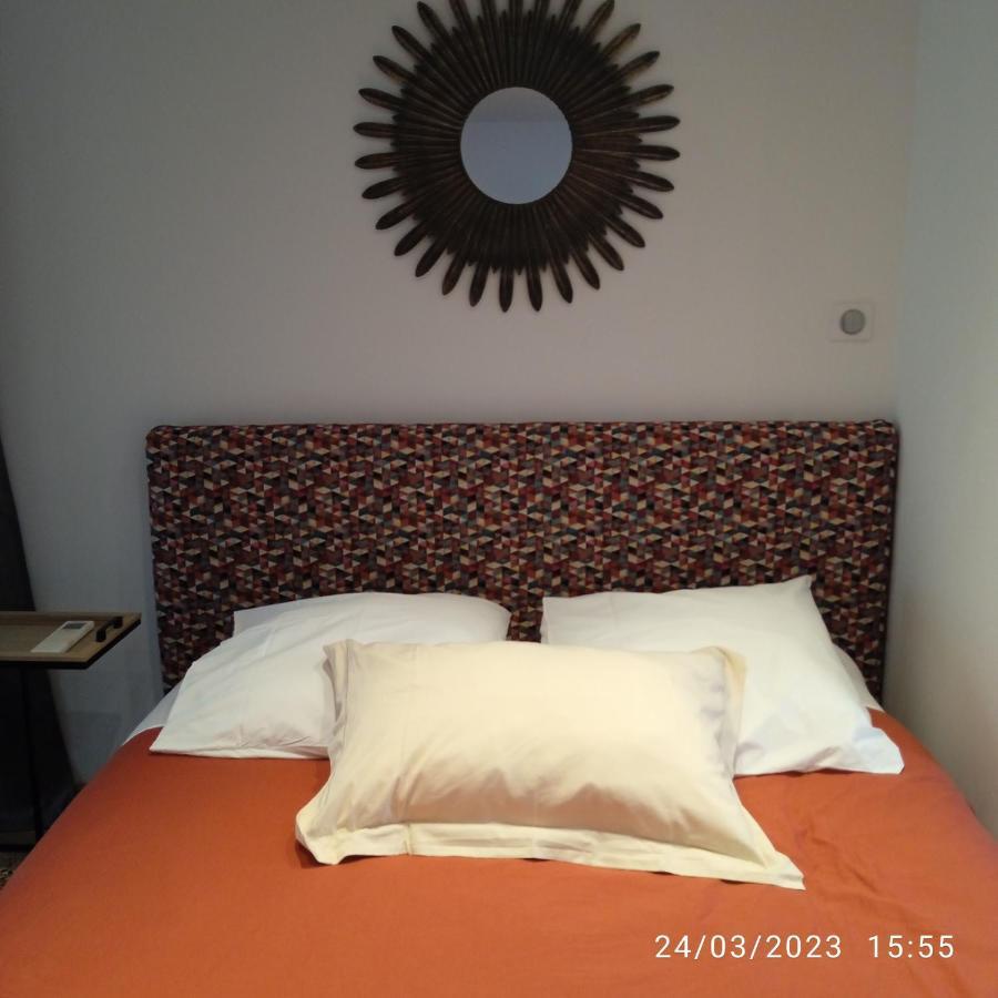 Les Terrasses Des Anthenors Bed & Breakfast Ensues-la-Redonne Exterior foto