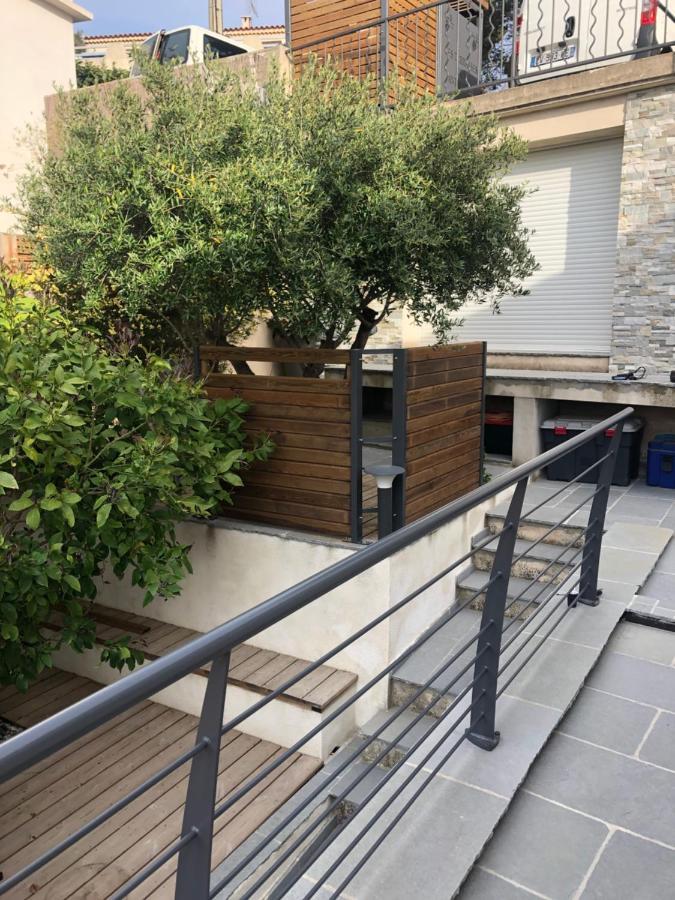 Les Terrasses Des Anthenors Bed & Breakfast Ensues-la-Redonne Exterior foto